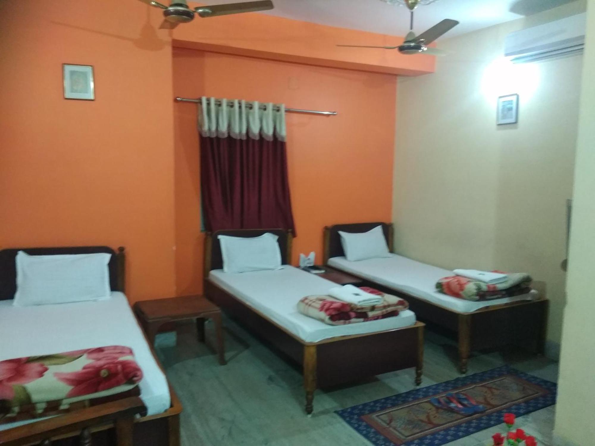 Hotel Chandrakala Regency 300 Meters From Dhanbad Railway Exterior foto